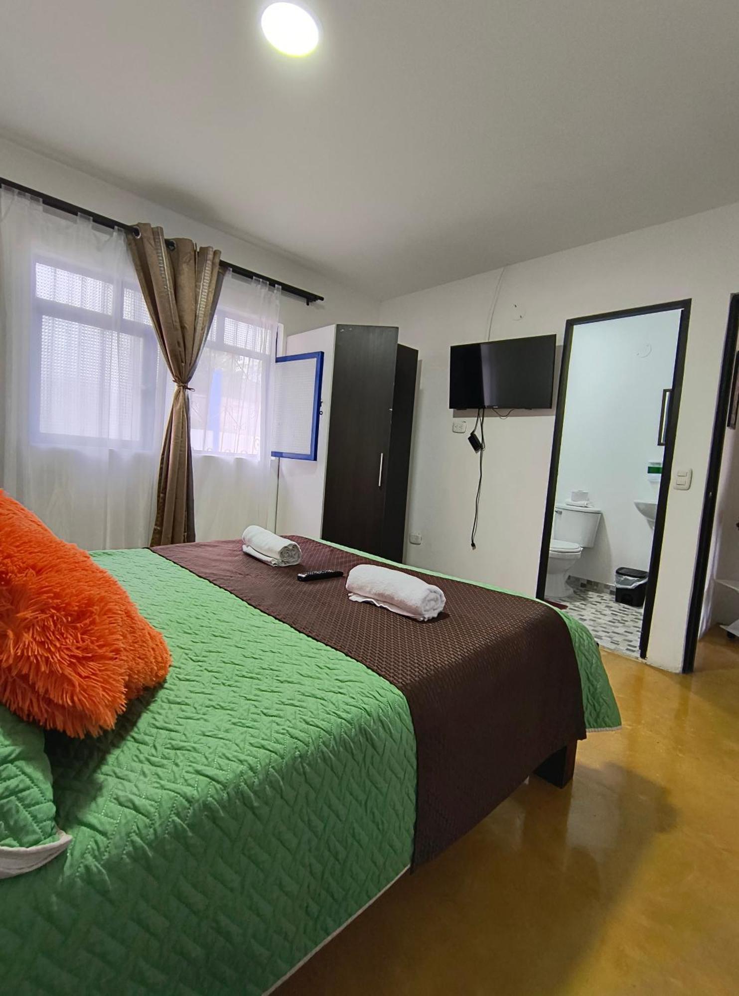 Hostal Villa Del Sol 살렌토 외부 사진