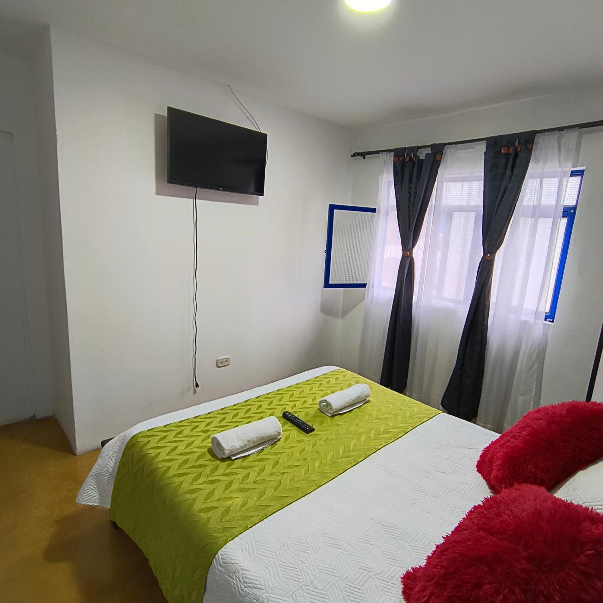 Hostal Villa Del Sol 살렌토 외부 사진