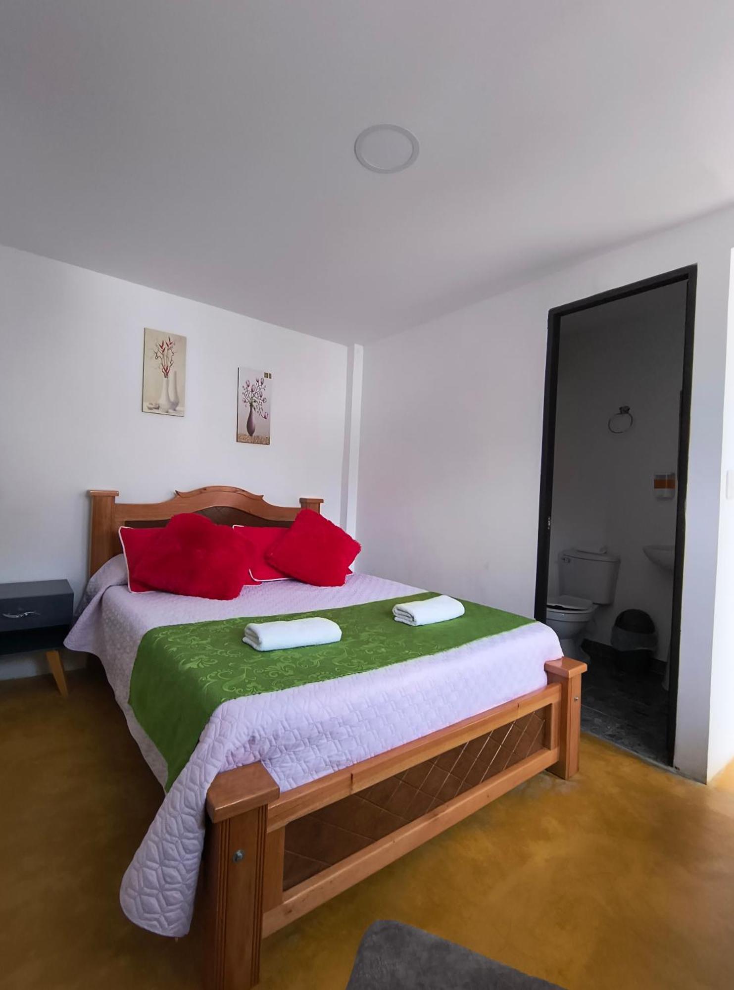 Hostal Villa Del Sol 살렌토 외부 사진
