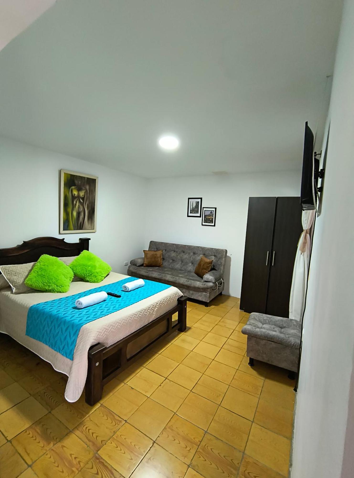 Hostal Villa Del Sol 살렌토 외부 사진