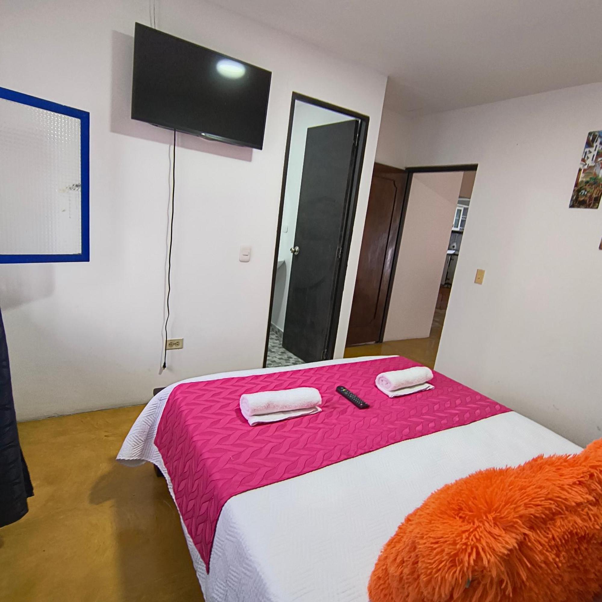 Hostal Villa Del Sol 살렌토 외부 사진